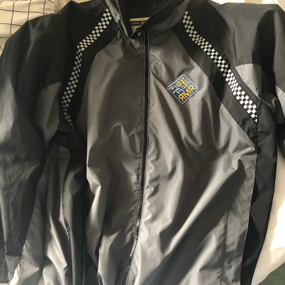 Vintage Windbreaker-Men’s Large